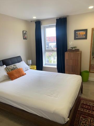 לונדון 2 Bedroom Chelsea Apartment מראה חיצוני תמונה