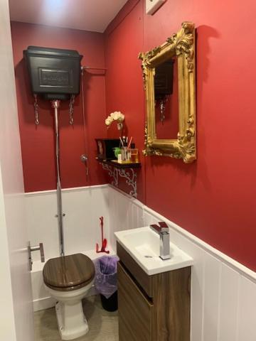 לונדון 2 Bedroom Chelsea Apartment מראה חיצוני תמונה