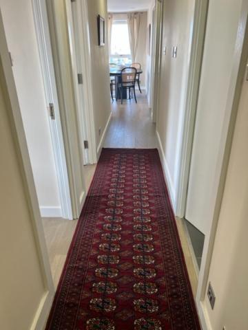 לונדון 2 Bedroom Chelsea Apartment מראה חיצוני תמונה
